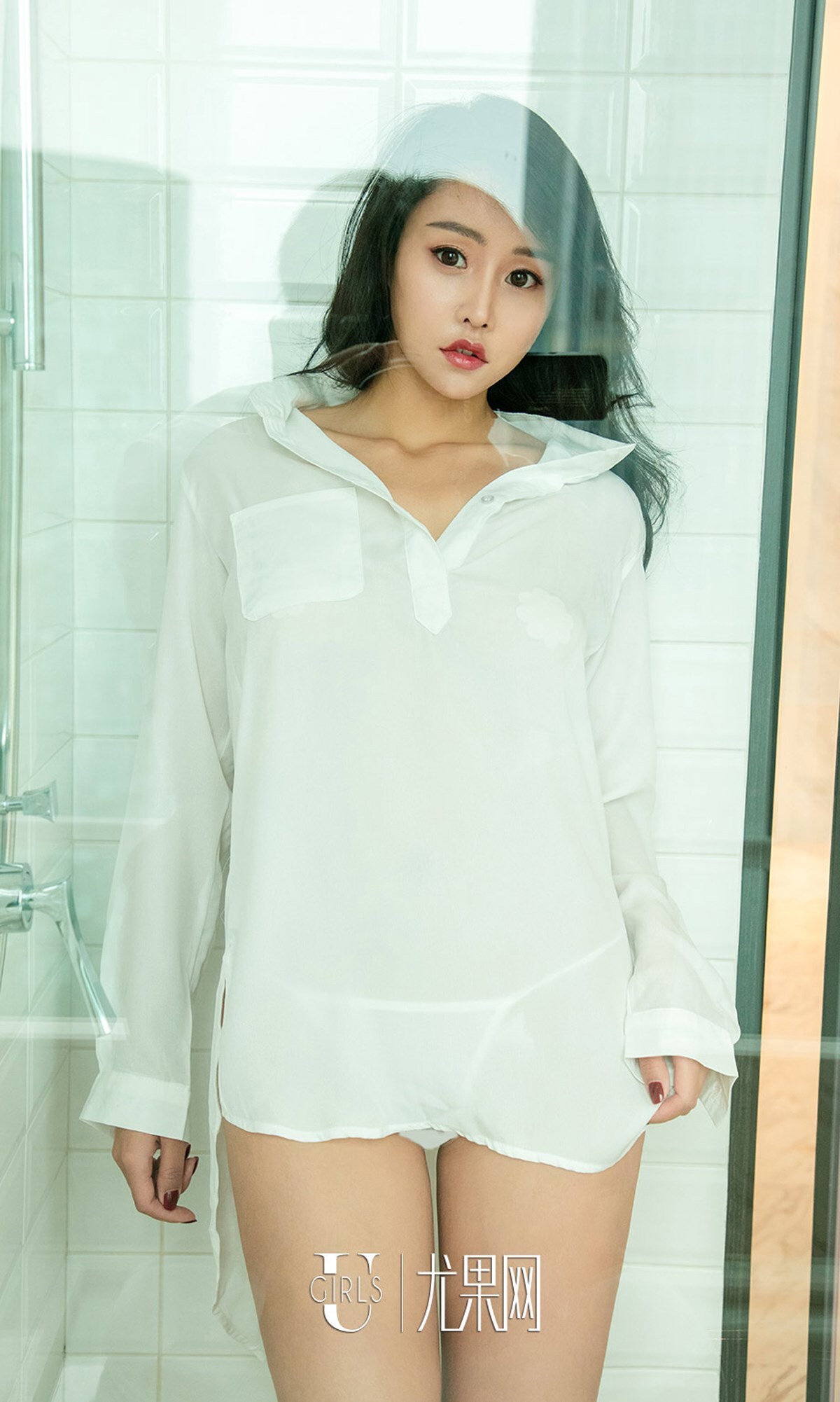 [爱尤物]2018APP NO.1141 张馨彤一净妆少女